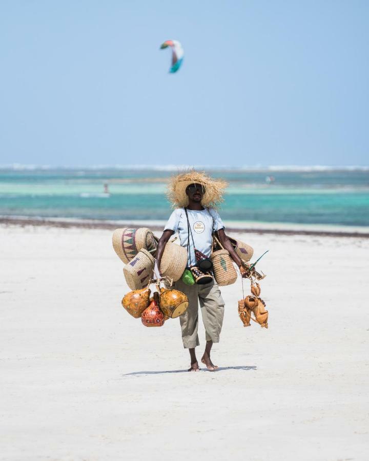 Diani Sea Lodge Диани-Бич Экстерьер фото