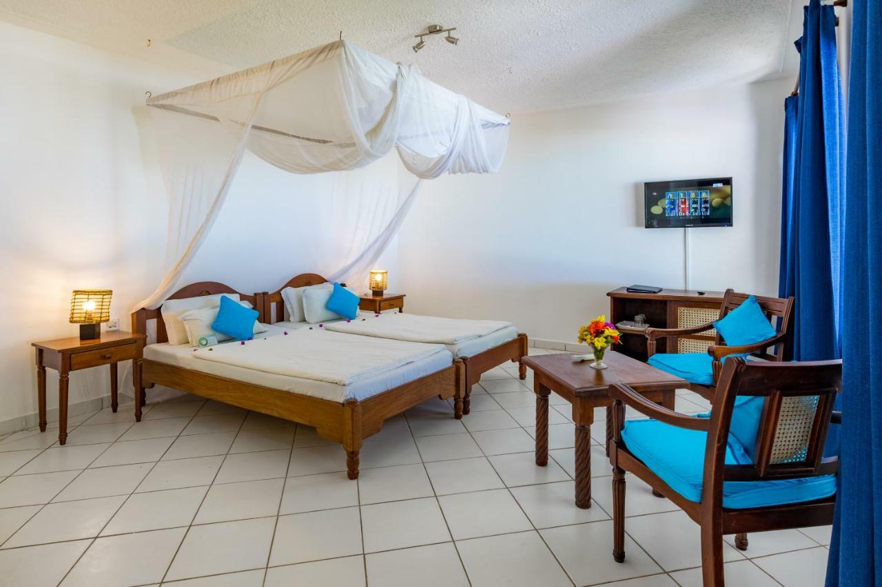 Diani Sea Lodge Диани-Бич Экстерьер фото