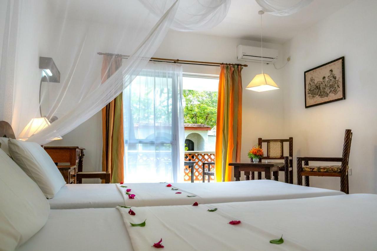 Diani Sea Lodge Диани-Бич Экстерьер фото